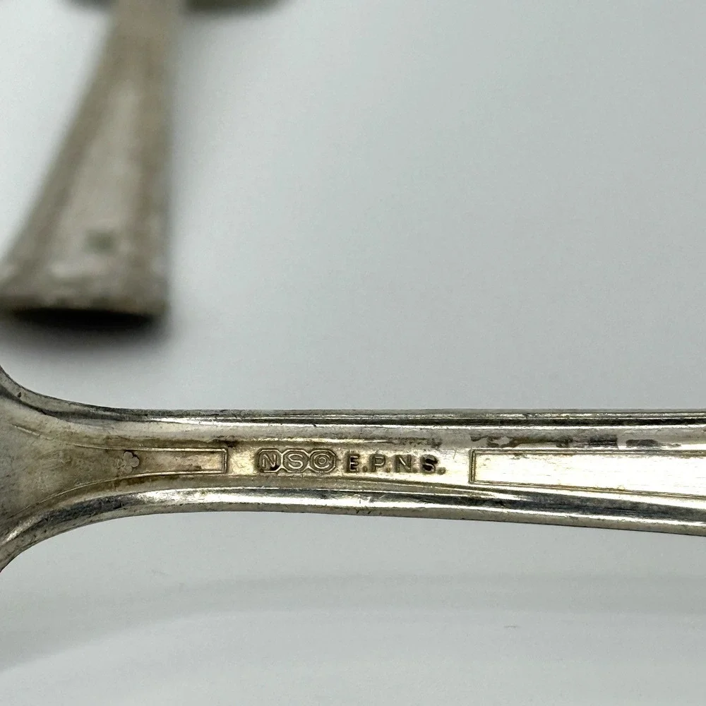 Set of 4 Vintage EPNS Silverplate Forks NS‎ Co Floral Scroll Pattern Flatware